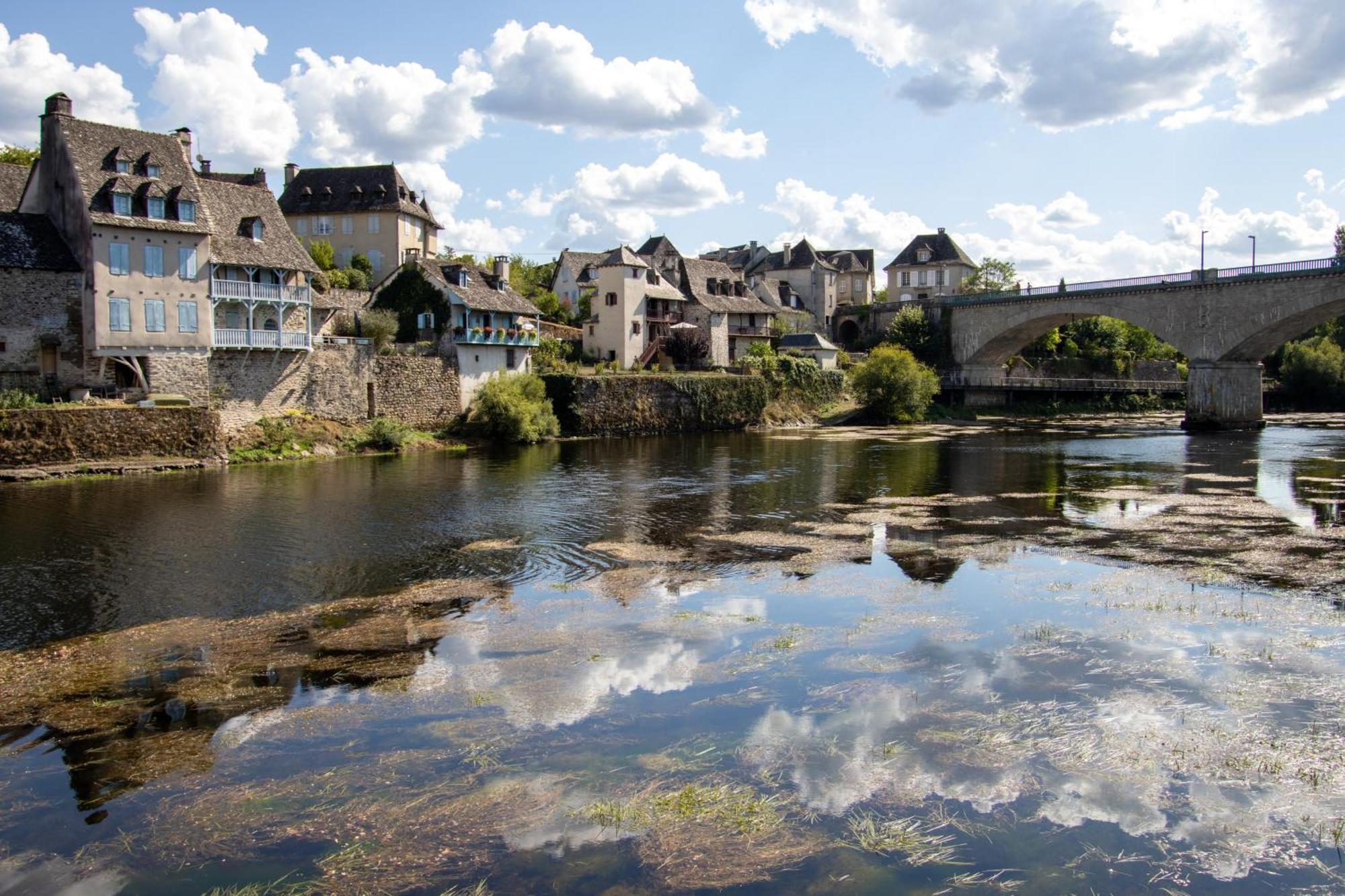 Le Lonzac Maison D'Hotes Les Jardins Saint Eloi מראה חיצוני תמונה